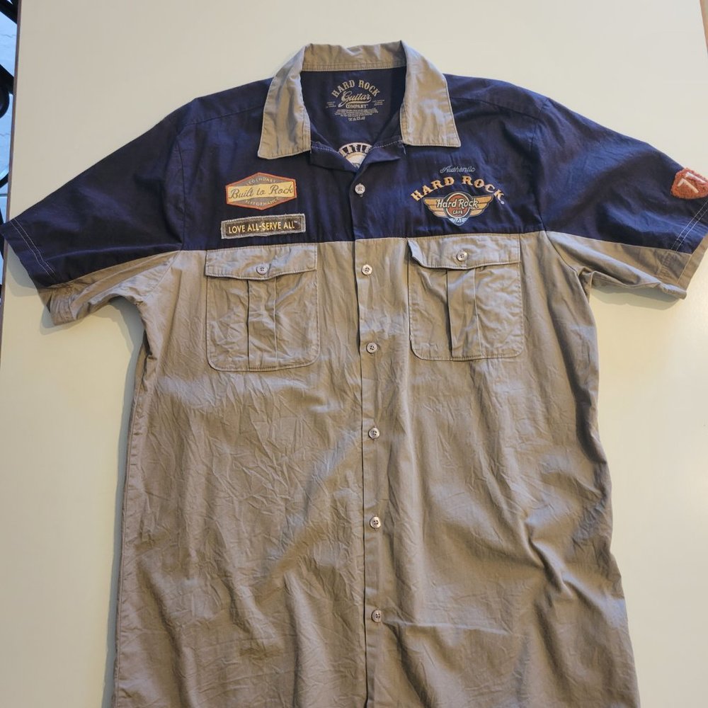 Hard Rock Men's Semi-Distressed 2-Tone Retro Shop Shirt - XL, Brown/Sand (RARE!)